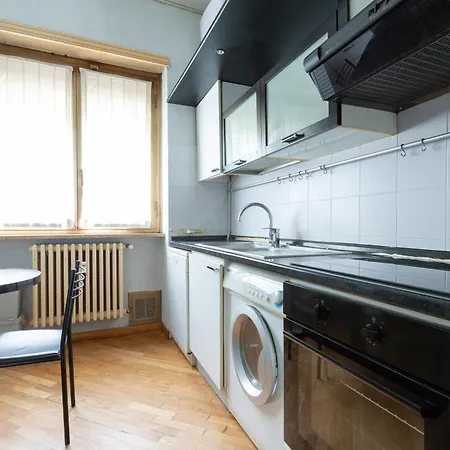 Lorenteggio Large Flat Apartamento