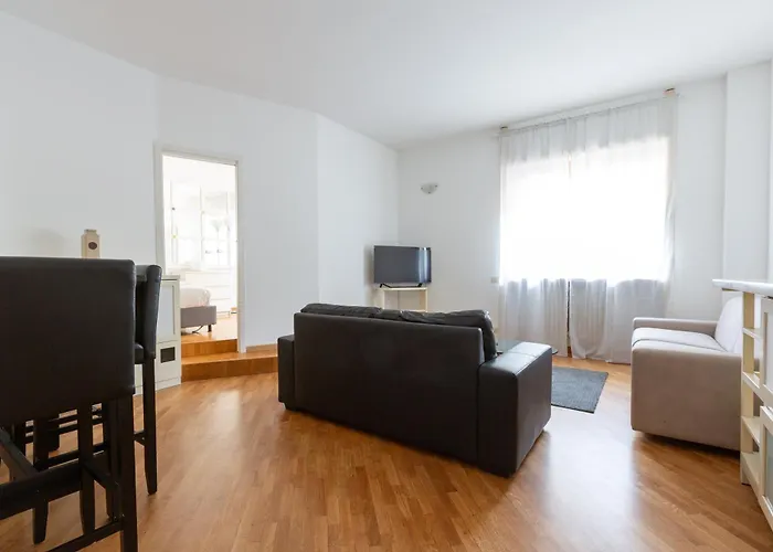 Apartament Easytopstay - Lorenteggio Large Flat