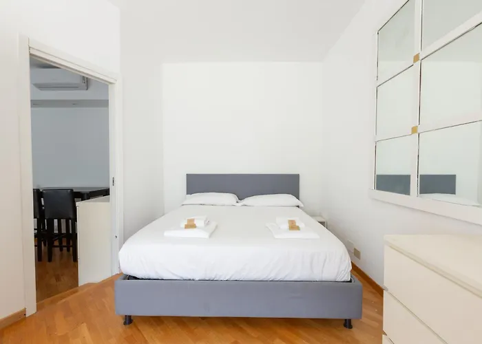 Easytopstay - Lorenteggio Large Flat Apartament