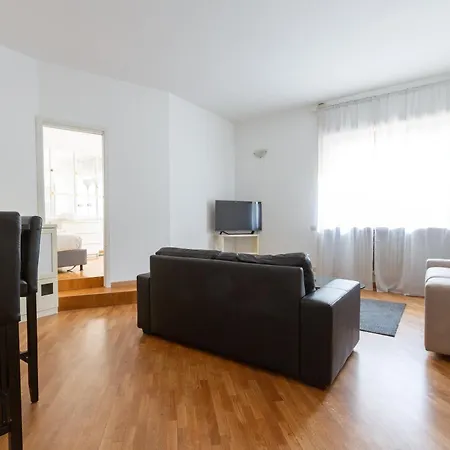 아파트 Easytopstay - Lorenteggio Large Flat