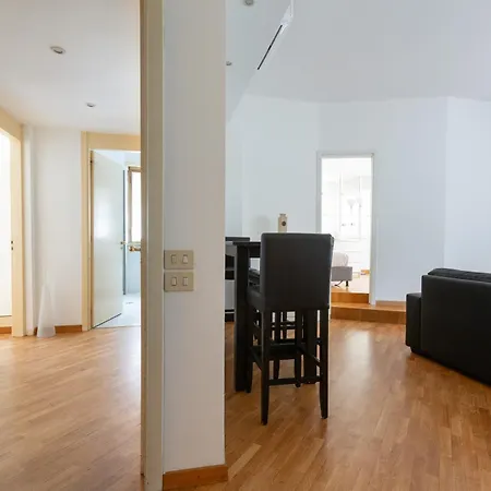 Easytopstay - Lorenteggio Large Flat Appartamento Milano